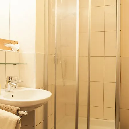 Apartment Haus Sonneneck - In & Out *