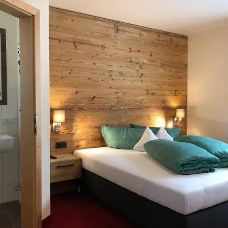 Apartmán Haus Sonneneck - In & Out Sankt Anton am Arlberg