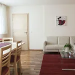Apartmán Haus Sonneneck - In & Out Sankt Anton am Arlberg